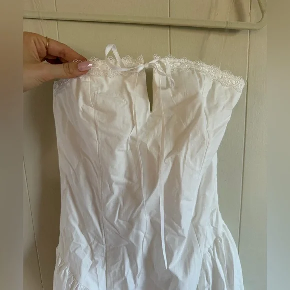 Peppermayo Elegant White Strapless Maxi Dress - Picture 5 of 6